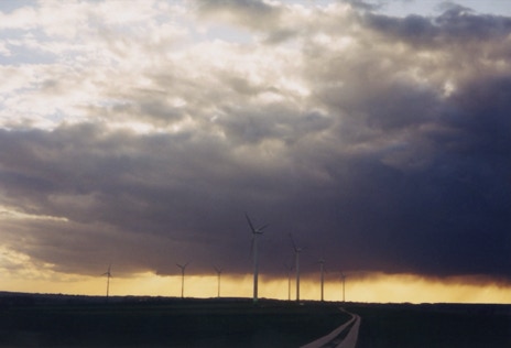 windmuhlen im abendlicht